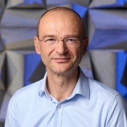 Prof. Tobias Moser